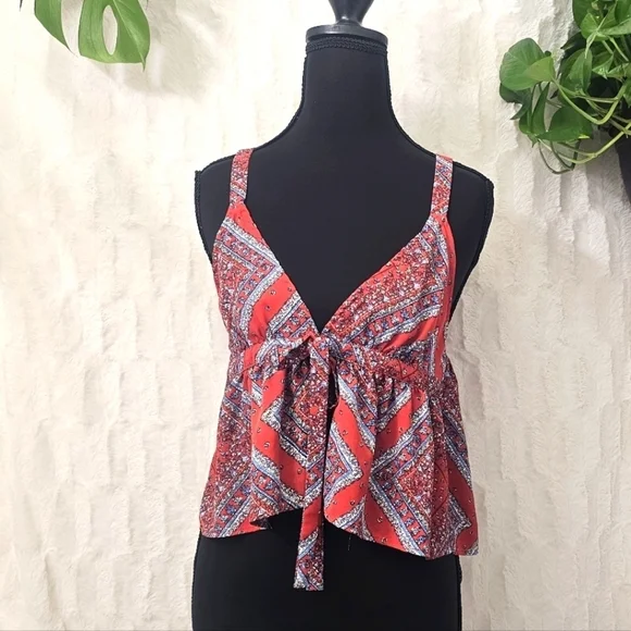 Sky And Sparrow Red Patterned Top - Picture 1 of 4